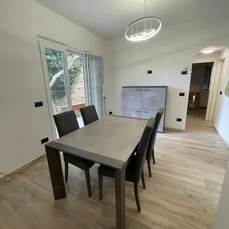Le Sughere Bis Apartament *